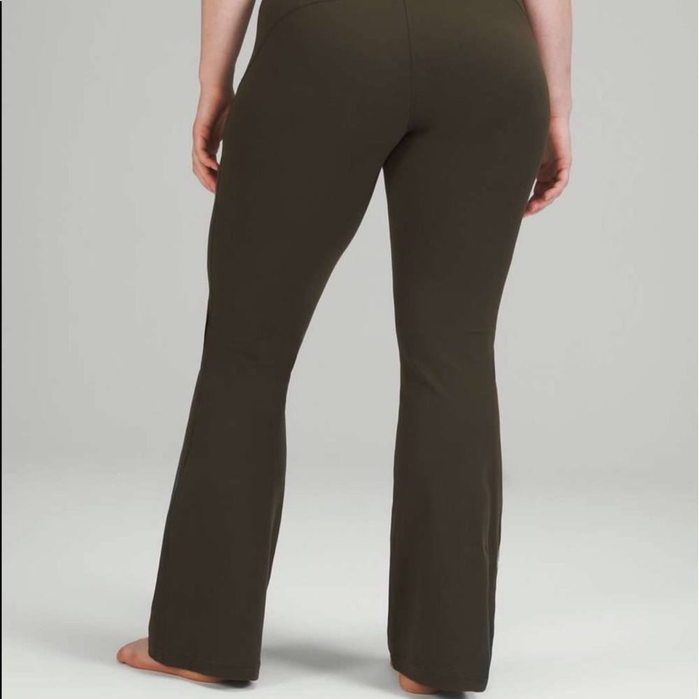 Groove high rise flared pant